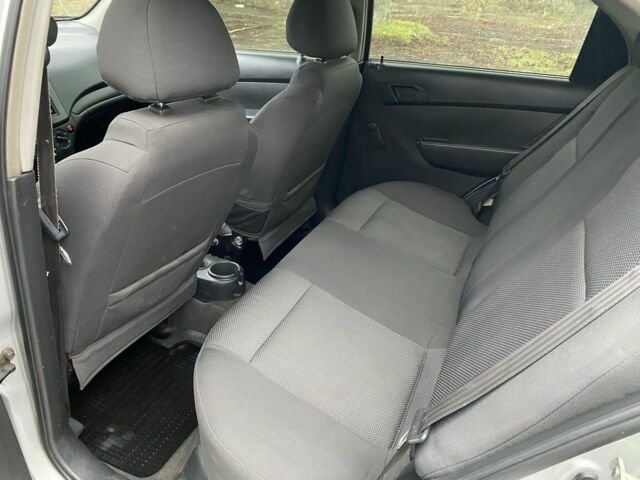 Серый Шевроле Авео, объемом двигателя 1.5 л и пробегом 300 тыс. км за 2750 $, фото 15 на Automoto.ua