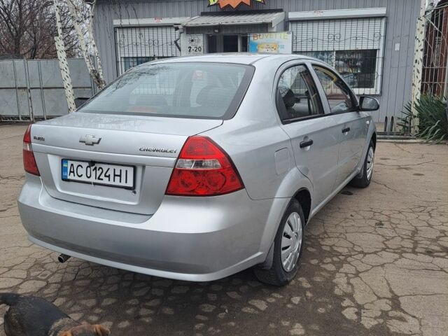 Сірий Шевроле Авео, об'ємом двигуна 1.5 л та пробігом 300 тис. км за 4100 $, фото 3 на Automoto.ua