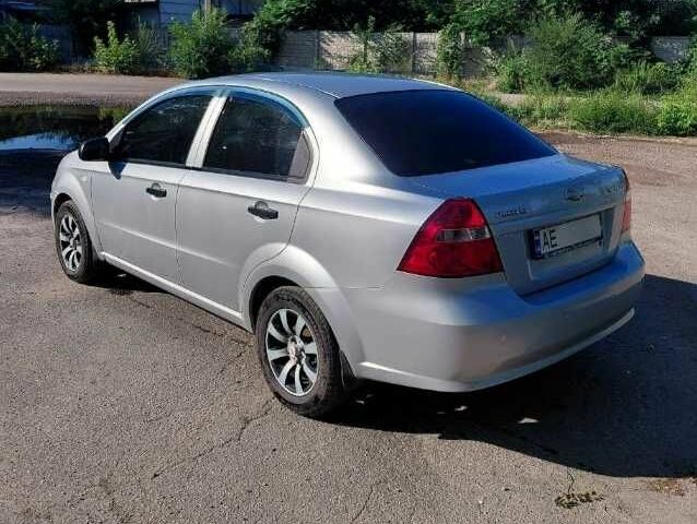 Сірий Шевроле Авео, об'ємом двигуна 1.5 л та пробігом 183 тис. км за 4200 $, фото 4 на Automoto.ua
