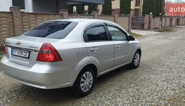 Серый Шевроле Авео, объемом двигателя 1.6 л и пробегом 227 тыс. км за 2999 $, фото 4 на Automoto.ua