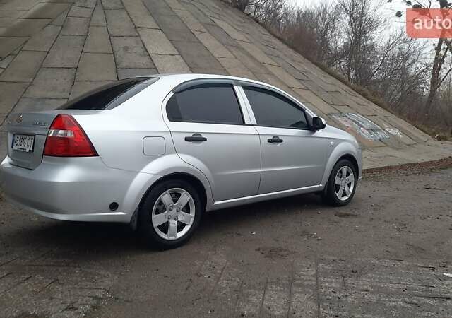 Серый Шевроле Авео, объемом двигателя 1.5 л и пробегом 157 тыс. км за 5000 $, фото 16 на Automoto.ua