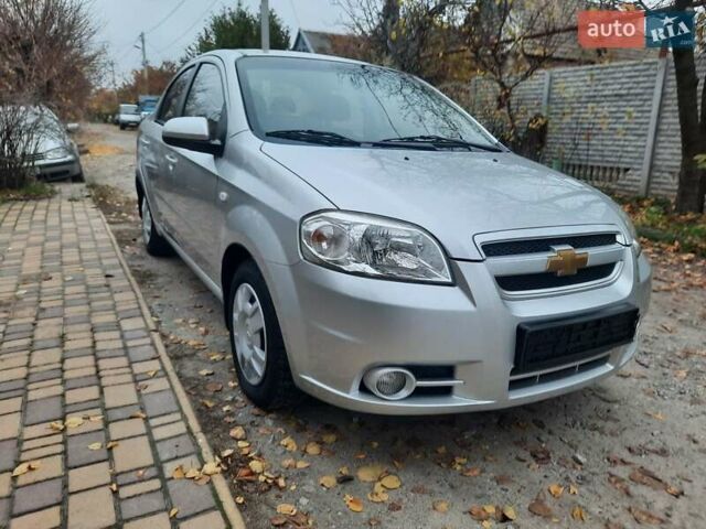 Серый Шевроле Авео, объемом двигателя 1.6 л и пробегом 86 тыс. км за 5000 $, фото 7 на Automoto.ua