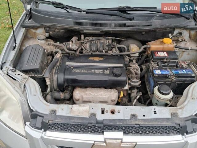 Серый Шевроле Авео, объемом двигателя 1.6 л и пробегом 278 тыс. км за 4400 $, фото 6 на Automoto.ua