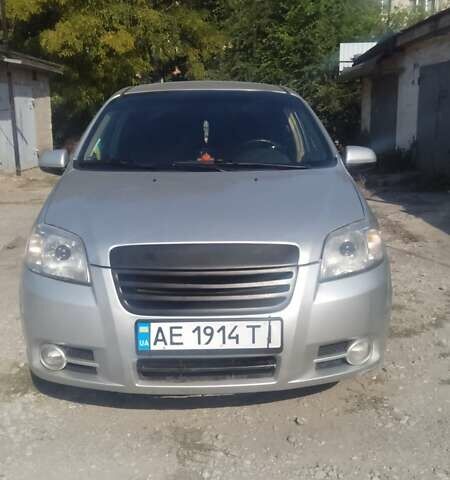 Серый Шевроле Авео, объемом двигателя 1.6 л и пробегом 157 тыс. км за 4400 $, фото 5 на Automoto.ua