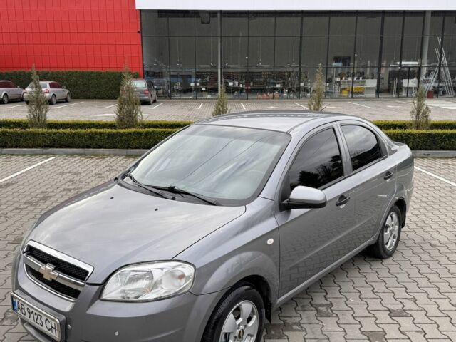 Серый Шевроле Авео, объемом двигателя 1.5 л и пробегом 145 тыс. км за 4100 $, фото 3 на Automoto.ua