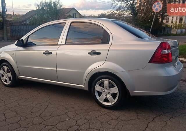 Серый Шевроле Авео, объемом двигателя 0 л и пробегом 198 тыс. км за 3750 $, фото 8 на Automoto.ua