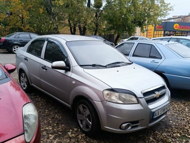 Серый Шевроле Авео, объемом двигателя 1.5 л и пробегом 325 тыс. км за 2850 $, фото 1 на Automoto.ua