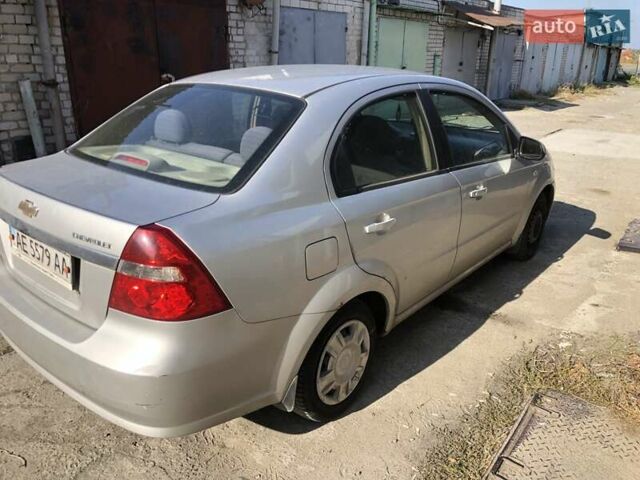 Серый Шевроле Авео, объемом двигателя 1.6 л и пробегом 355 тыс. км за 2900 $, фото 3 на Automoto.ua