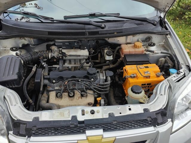 Сірий Шевроле Авео, об'ємом двигуна 1.5 л та пробігом 189 тис. км за 3400 $, фото 6 на Automoto.ua