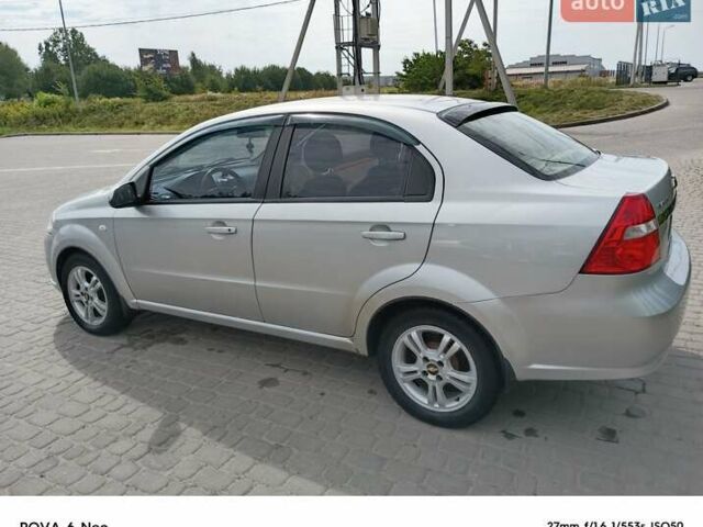 Серый Шевроле Авео, объемом двигателя 1.6 л и пробегом 220 тыс. км за 3300 $, фото 2 на Automoto.ua