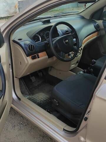 Шевроле Авео 2008 у Полтаві на Automoto.ua Сірий Шевроле Авео, об'ємом двигуна 1.6 л та пробігом 180 тис. км за 4200 $, фото 1 на Automoto.ua