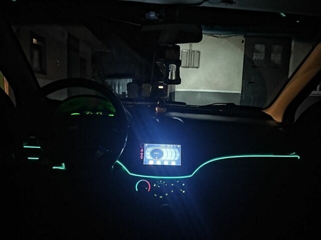 Серый Шевроле Авео, объемом двигателя 1.6 л и пробегом 270 тыс. км за 4500 $, фото 7 на Automoto.ua