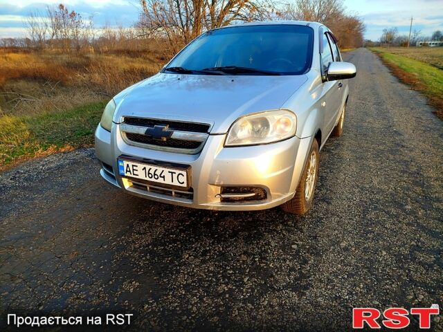 Серый Шевроле Авео, объемом двигателя 1.5 л и пробегом 200 тыс. км за 3400 $, фото 3 на Automoto.ua