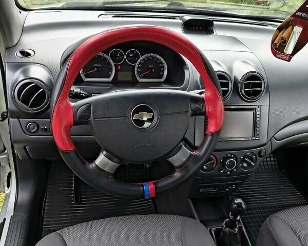 Серый Шевроле Авео, объемом двигателя 1.5 л и пробегом 311 тыс. км за 3450 $, фото 12 на Automoto.ua