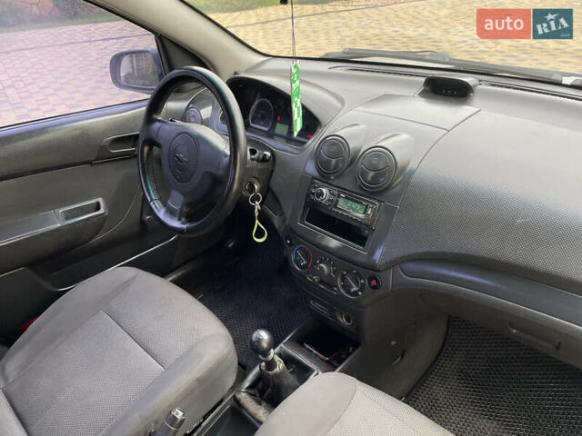 Серый Шевроле Авео, объемом двигателя 1.5 л и пробегом 280 тыс. км за 2750 $, фото 14 на Automoto.ua