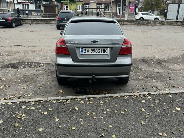 Серый Шевроле Авео, объемом двигателя 1.5 л и пробегом 195 тыс. км за 3500 $, фото 4 на Automoto.ua