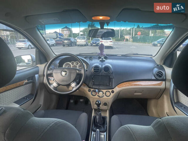 Серый Шевроле Авео, объемом двигателя 1.6 л и пробегом 93 тыс. км за 4600 $, фото 16 на Automoto.ua