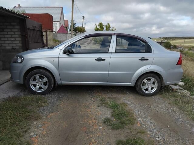 Шевроле Авео 2008 в Одессе на Automoto.ua Серый Шевроле Авео, объемом двигателя 1.5 л и пробегом 145 тыс. км за 3200 $, фото 2 на Automoto.ua