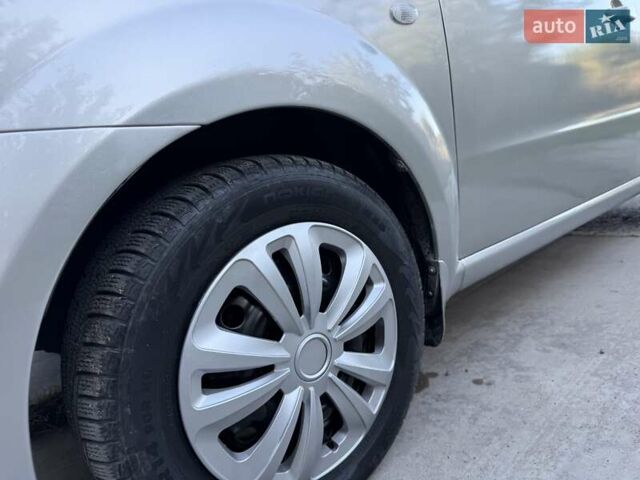 Серый Шевроле Авео, объемом двигателя 1.6 л и пробегом 178 тыс. км за 2900 $, фото 9 на Automoto.ua