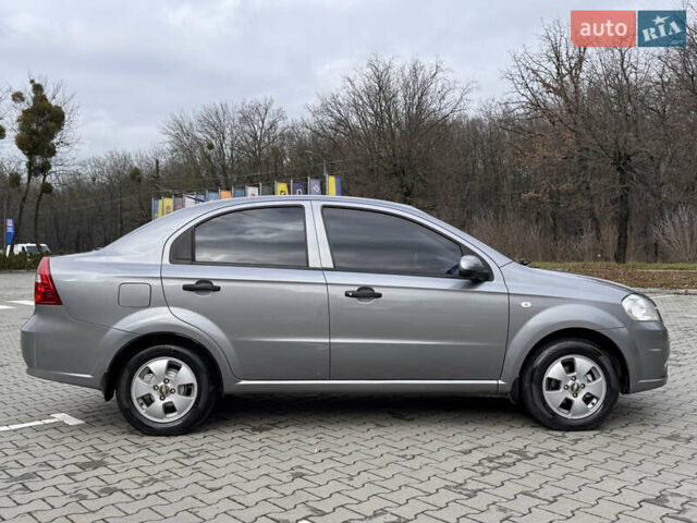 Серый Шевроле Авео, объемом двигателя 1.5 л и пробегом 145 тыс. км за 3799 $, фото 3 на Automoto.ua