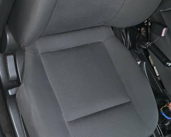 Сірий Шевроле Авео, об'ємом двигуна 1.5 л та пробігом 170 тис. км за 3700 $, фото 3 на Automoto.ua