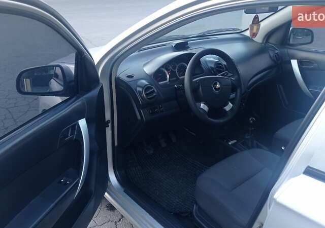 Серый Шевроле Авео, объемом двигателя 0 л и пробегом 198 тыс. км за 3750 $, фото 17 на Automoto.ua