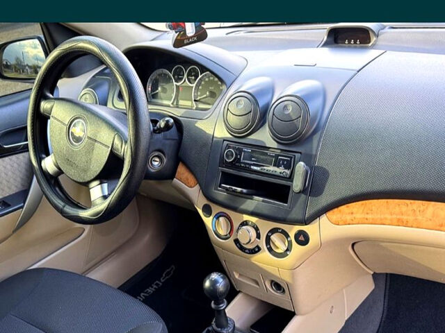 Сірий Шевроле Авео, об'ємом двигуна 1.6 л та пробігом 98 тис. км за 4600 $, фото 2 на Automoto.ua