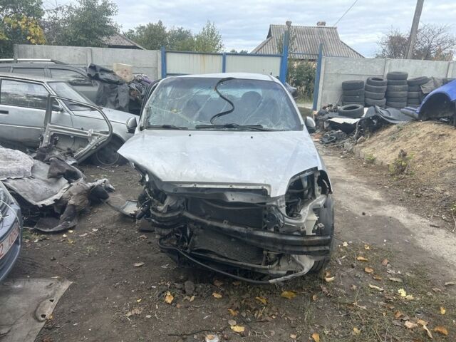 Серый Шевроле Авео, объемом двигателя 1.4 л и пробегом 175 тыс. км за 1499 $, фото 7 на Automoto.ua