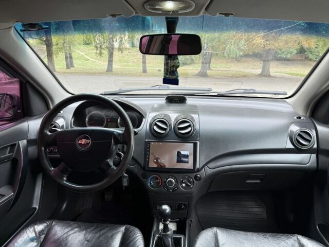 Серый Шевроле Авео, объемом двигателя 1.5 л и пробегом 277 тыс. км за 3899 $, фото 5 на Automoto.ua