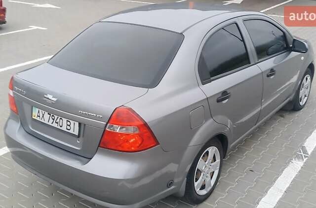 Серый Шевроле Авео, объемом двигателя 1.5 л и пробегом 244 тыс. км за 4500 $, фото 7 на Automoto.ua