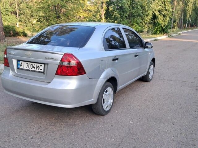 Серый Шевроле Авео, объемом двигателя 1.5 л и пробегом 312 тыс. км за 2750 $, фото 5 на Automoto.ua