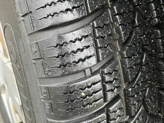 Серый Шевроле Авео, объемом двигателя 1.5 л и пробегом 300 тыс. км за 2750 $, фото 12 на Automoto.ua