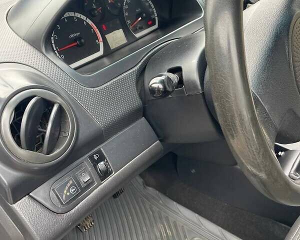 Серый Шевроле Авео, объемом двигателя 1.5 л и пробегом 250 тыс. км за 3600 $, фото 14 на Automoto.ua