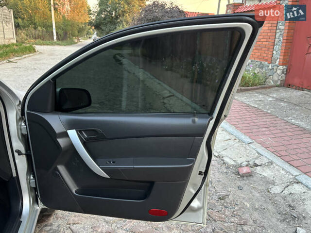 Серый Шевроле Авео, объемом двигателя 1.5 л и пробегом 165 тыс. км за 4900 $, фото 30 на Automoto.ua