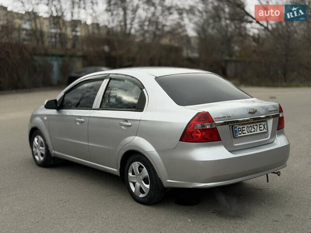 Серый Шевроле Авео, объемом двигателя 1.6 л и пробегом 240 тыс. км за 3200 $, фото 5 на Automoto.ua