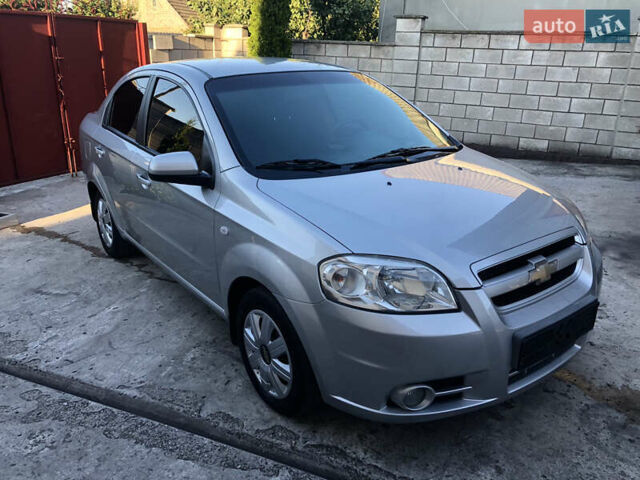 Серый Шевроле Авео, объемом двигателя 1.6 л и пробегом 97 тыс. км за 4900 $, фото 1 на Automoto.ua