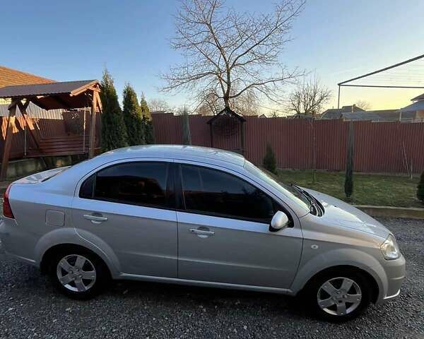 Сірий Шевроле Авео, об'ємом двигуна 0 л та пробігом 197 тис. км за 3800 $, фото 6 на Automoto.ua