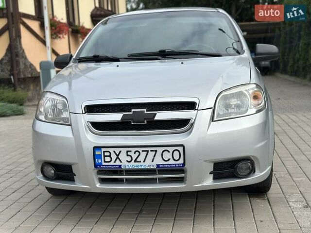 Серый Шевроле Авео, объемом двигателя 1.5 л и пробегом 193 тыс. км за 3450 $, фото 2 на Automoto.ua