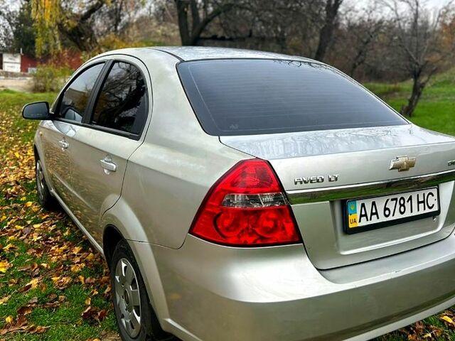 Серый Шевроле Авео, объемом двигателя 1.6 л и пробегом 171 тыс. км за 3500 $, фото 3 на Automoto.ua