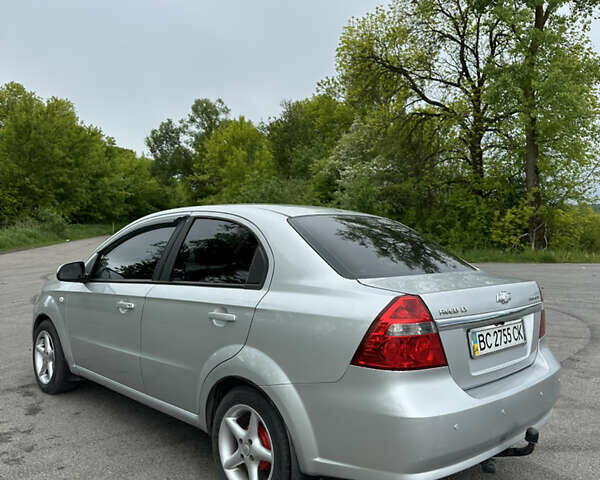 Серый Шевроле Авео, объемом двигателя 1.6 л и пробегом 179 тыс. км за 4200 $, фото 5 на Automoto.ua