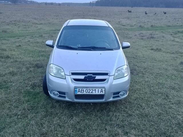 Серый Шевроле Авео, объемом двигателя 1.6 л и пробегом 220 тыс. км за 4100 $, фото 2 на Automoto.ua