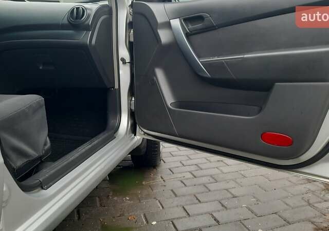 Серый Шевроле Авео, объемом двигателя 1.5 л и пробегом 157 тыс. км за 5000 $, фото 53 на Automoto.ua