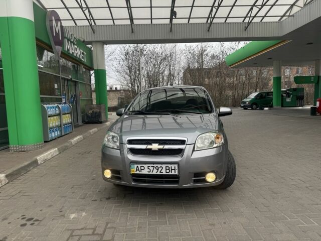 Серый Шевроле Авео, объемом двигателя 1.5 л и пробегом 154 тыс. км за 4800 $, фото 1 на Automoto.ua