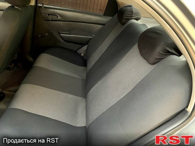 Сірий Шевроле Авео, об'ємом двигуна 1.5 л та пробігом 212 тис. км за 3300 $, фото 7 на Automoto.ua