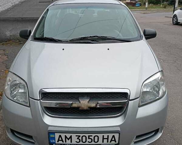 Серый Шевроле Авео, объемом двигателя 1.4 л и пробегом 174 тыс. км за 3300 $, фото 2 на Automoto.ua