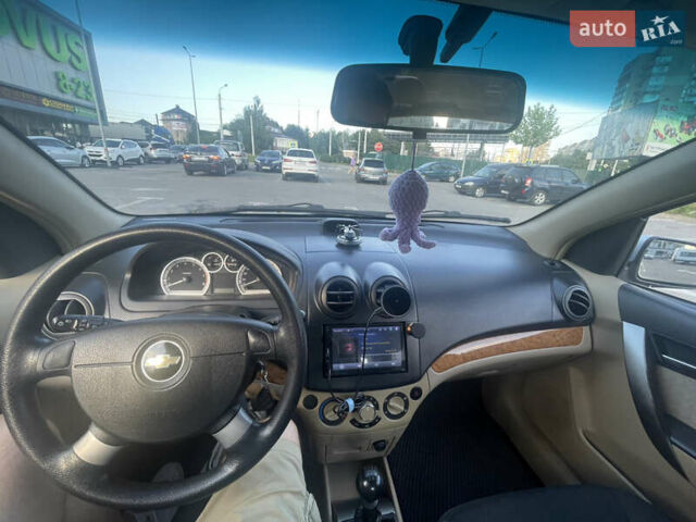 Серый Шевроле Авео, объемом двигателя 1.6 л и пробегом 93 тыс. км за 4600 $, фото 6 на Automoto.ua