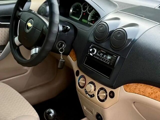 Серый Шевроле Авео, объемом двигателя 1.6 л и пробегом 137 тыс. км за 3999 $, фото 21 на Automoto.ua