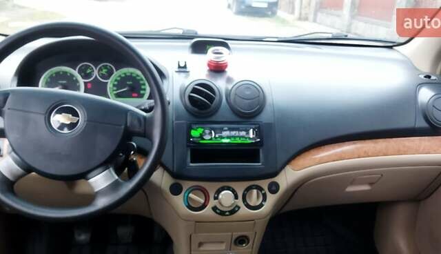 Серый Шевроле Авео, объемом двигателя 1.6 л и пробегом 227 тыс. км за 2999 $, фото 26 на Automoto.ua