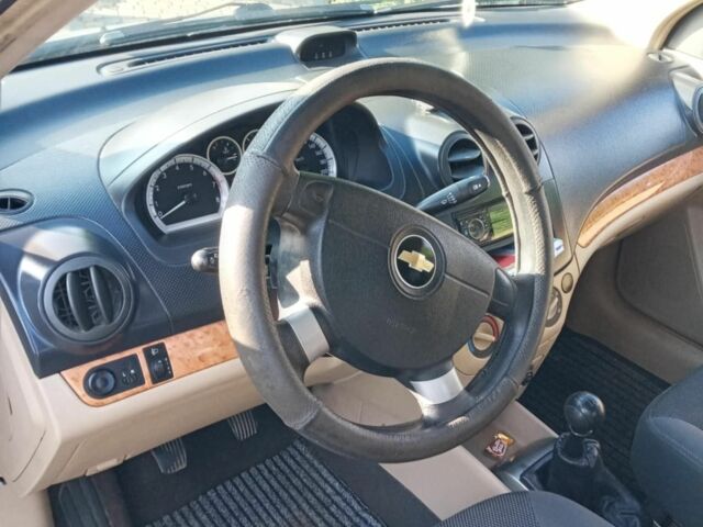 Серый Шевроле Авео, объемом двигателя 1.6 л и пробегом 120 тыс. км за 4484 $, фото 3 на Automoto.ua