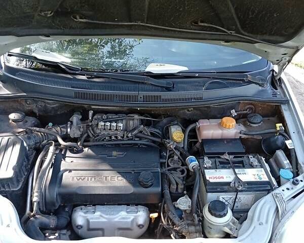 Серый Шевроле Авео, объемом двигателя 1.6 л и пробегом 223 тыс. км за 4300 $, фото 14 на Automoto.ua